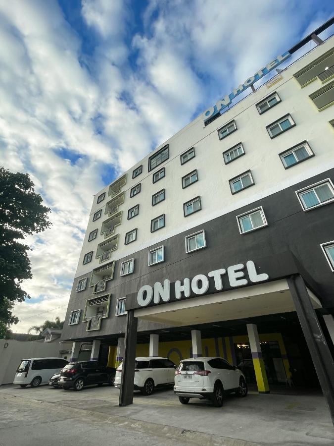 On Hotel Friendship Angeles Buitenkant foto