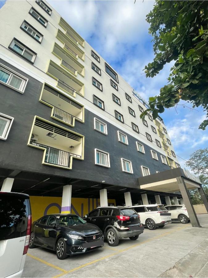 On Hotel Friendship Angeles Buitenkant foto